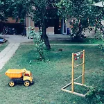 Dragonfly Studio With Garden